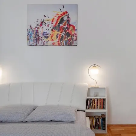 Centrul Vechi - 67sqm - 2min To Counsel Square * Braşov