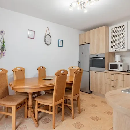 Centrul Vechi - 67sqm - 2min To Counsel Square *