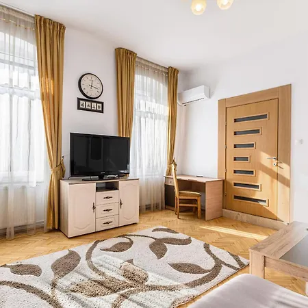Centrul Vechi - 67sqm - 2min To Counsel Square * בראשוב