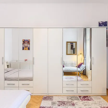 Appartement Centrul Vechi - 67sqm - 2min To Counsel Square