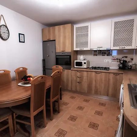 Centrul Vechi - 67sqm - 2min To Counsel Square * Brasov