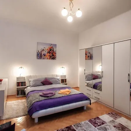 Centrul Vechi - 67sqm - 2min To Counsel Square Apartment Brasov