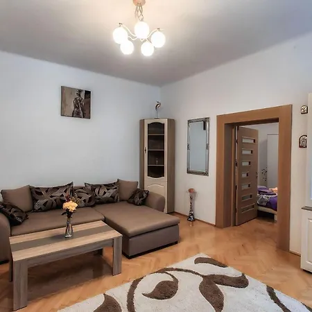 Apartment Centrul Vechi - 67sqm - 2min To Counsel Square *
