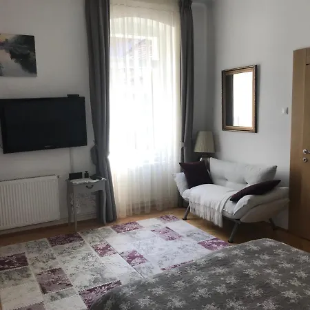 Centrul Vechi - 67sqm - 2min To Counsel Square בראשוב