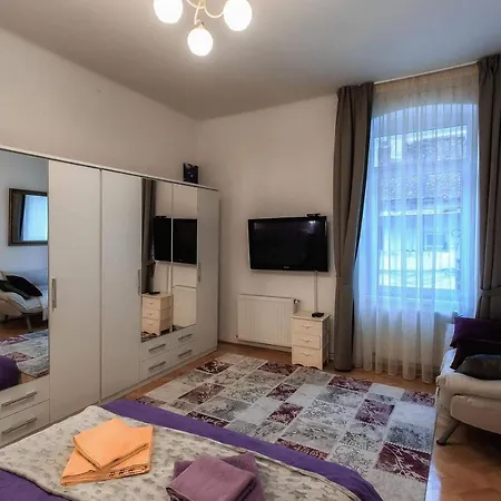 Centrul Vechi - 67sqm - 2min To Counsel Square Apartment Brasov