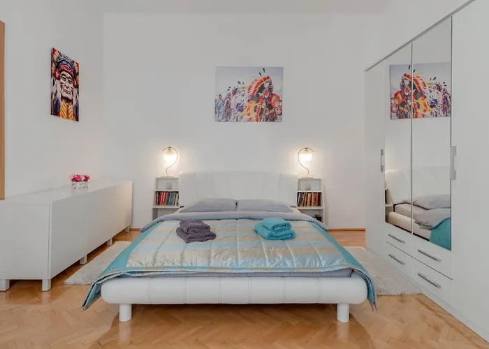 Centrul Vechi - 67sqm - 2min To Counsel Square Brasov