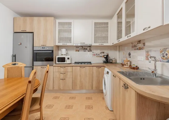 Centrul Vechi - 67sqm - 2min To Counsel Square Brasov