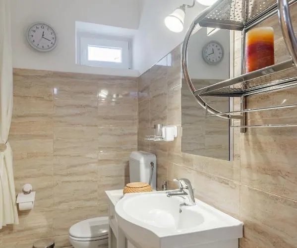 Centrul Vechi - 67sqm - 2min To Counsel Square Apartment *