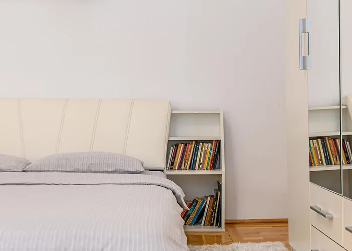 Lägenhet Centrul Vechi - 67sqm - 2min To Counsel Square Braşov