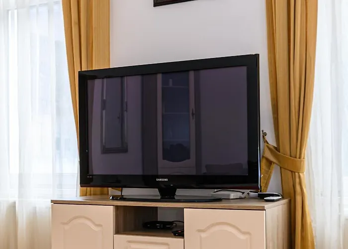 Centrul Vechi - 67sqm - 2min To Counsel Square Apartment *