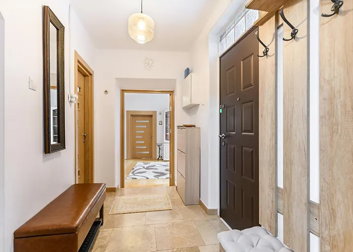 Apartment Centrul Vechi - 67sqm - 2min To Counsel Square *