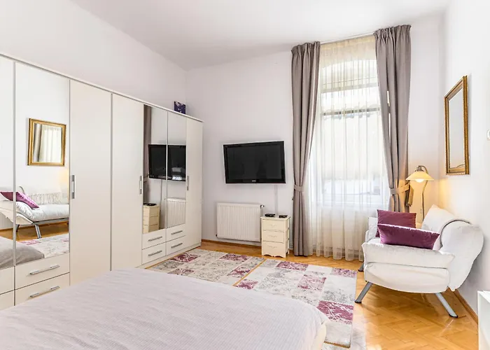 Centrul Vechi - 67sqm - 2min To Counsel Square Apartment Brasov
