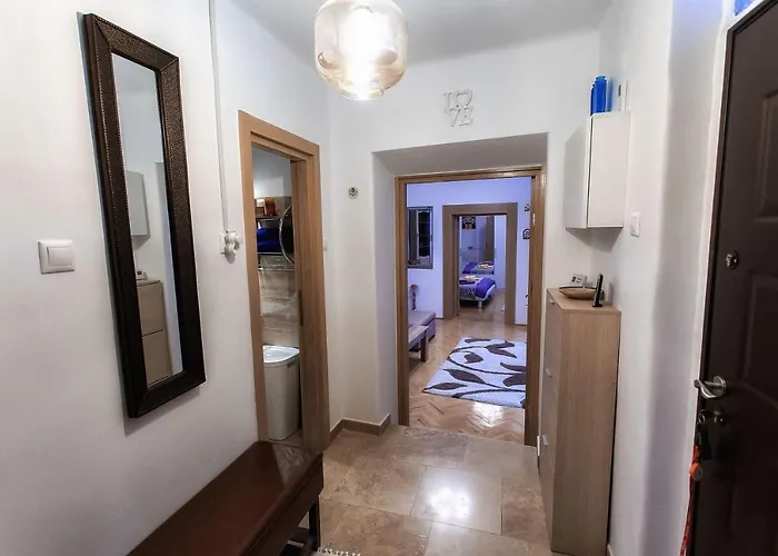 Centrul Vechi - 67sqm - 2min To Counsel Square * Brasov