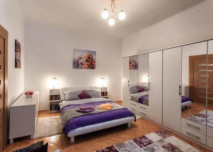 Centrul Vechi - 67sqm - 2min To Counsel Square Apartamento Braşov