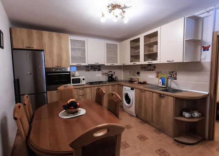 Centrul Vechi - 67sqm - 2min To Counsel Square Lägenhet *