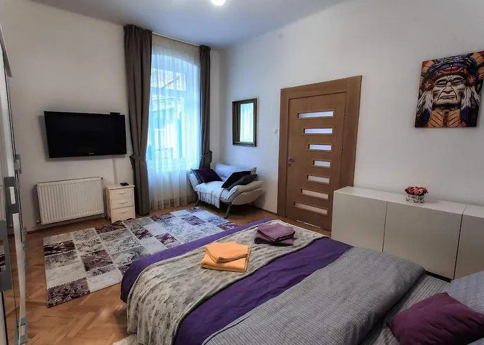 Centrul Vechi - 67sqm - 2min To Counsel Square * Braşov